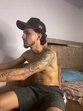 Snapshot of Zayn_kane chatting on 4, 4, 2026 Zayn kane online show from 4, 4, 2026