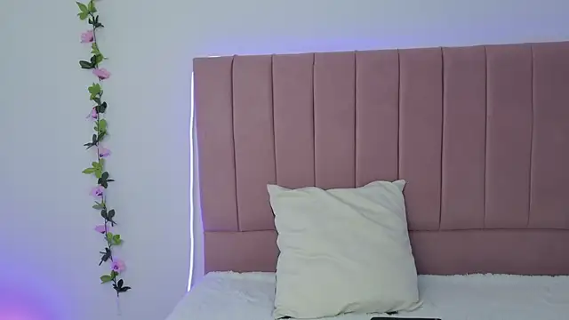 eva sin18 online show from 13, 3, 2025