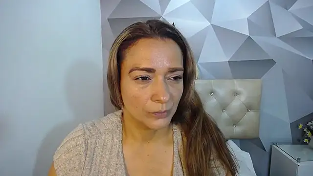 Milf-Prettyboobs online show from 29, 10, 2025