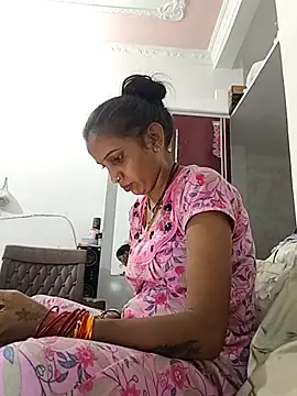 Hotty-Nidhi online show from 26, 9, 2025