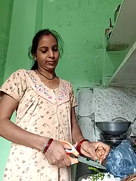 Hotty-Nidhi online show from 19, 10, 2025