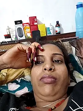 Hotty-Nidhi online show from 18, 2, 2026