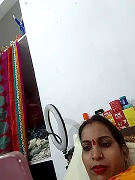 Hotty-Nidhi online show from 19, 3, 2026