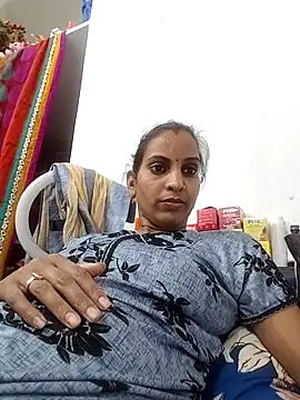 Hotty-Nidhi online show from 30, 3, 2026