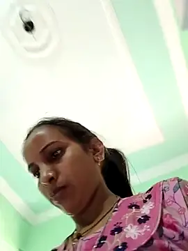 Hotty-Nidhi online show from 2, 4, 2026