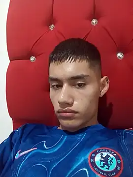 Snapshot of Zeusomauricio chatting on 5, 10, 2025 Zeusomauricio online show from 5, 10, 2025