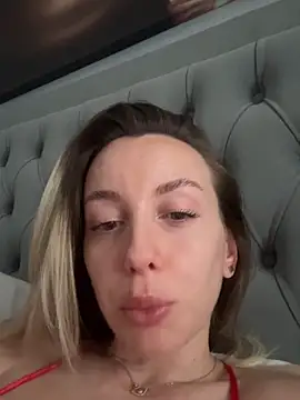 AlexisWhit online show from 23, 10, 2025