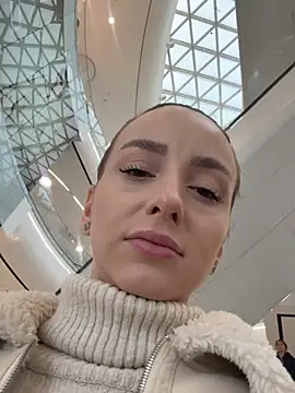 AlexisWhit online show from 7, 11, 2025