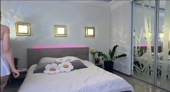 Snapshot of roselyn_rose chatting on 6, 3, 2026 roselyn rose online show from 6, 3, 2026