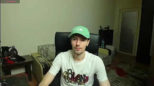 Snapshot of JustinPorno chatting on 11, 3, 2025 JustinPorno online show from 11, 3, 2025
