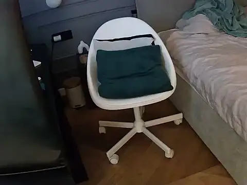 Snapshot of SavagesGN chatting on 5, 3, 2026 SavagesGN online show from 5, 3, 2026