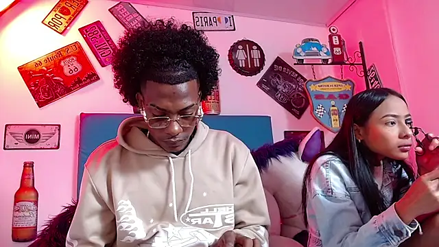 Snapshot of lili_roussi chatting on 16, 10, 2025 lili roussi online show from 16, 10, 2025