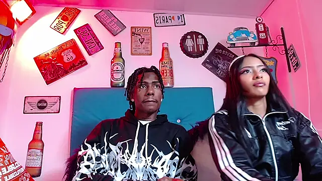 Snapshot of lili_roussi chatting on 30, 10, 2025 lili roussi online show from 30, 10, 2025