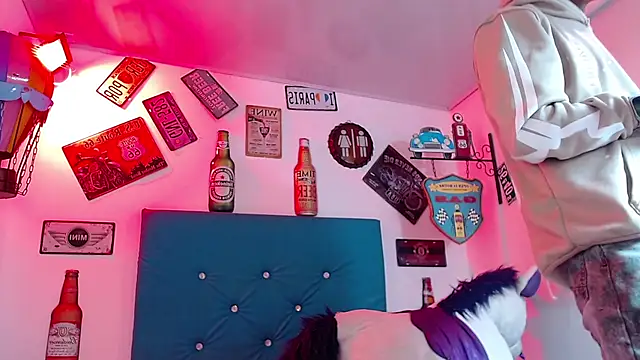 Snapshot of lili_roussi chatting on 12, 11, 2025 lili roussi online show from 12, 11, 2025