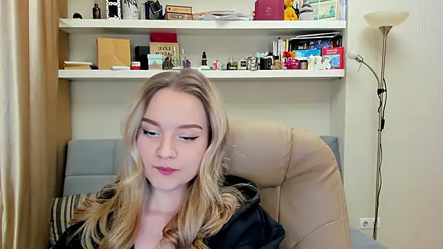 Kara Smith  online show from 15, 1, 2025