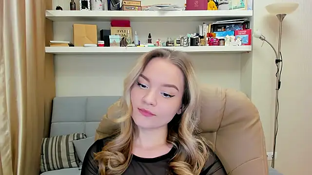 Kara Smith  online show from 19, 1, 2025