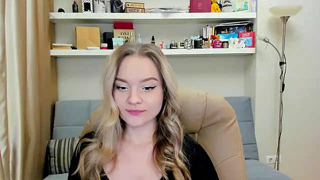 Kara Smith  online show from 22, 1, 2025