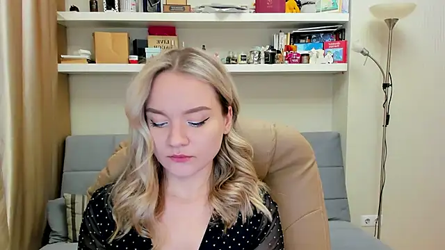 Kara Smith  online show from 12, 2, 2025