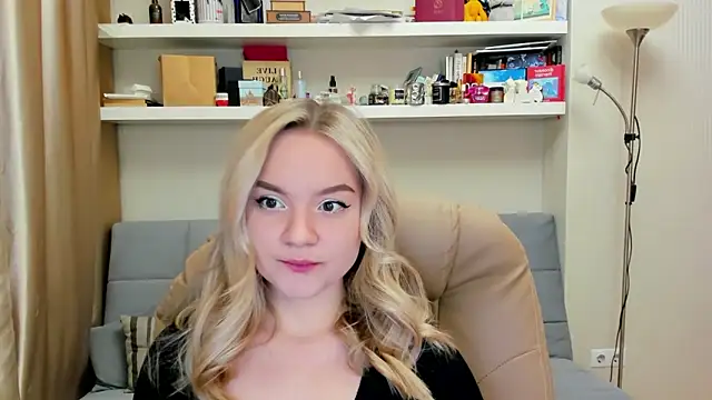 Kara Smith  online show from 22, 2, 2025