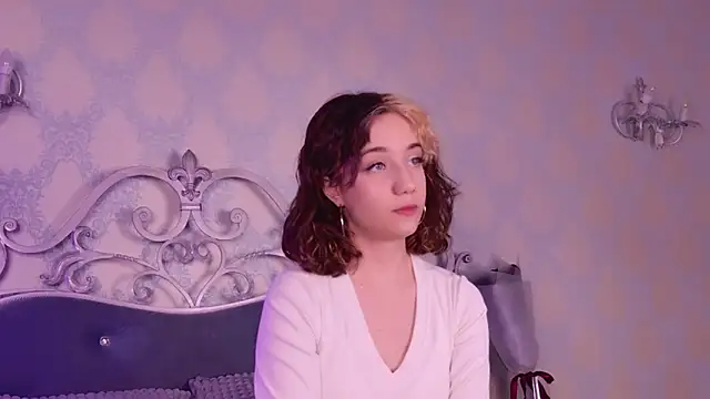 Gia Riccardo online show from 13, 11, 2025