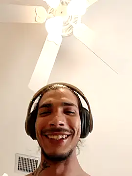 Snapshot of HazelEyedJay420 chatting on 13, 3, 2025 HazelEyedJay420 online show from 13, 3, 2025