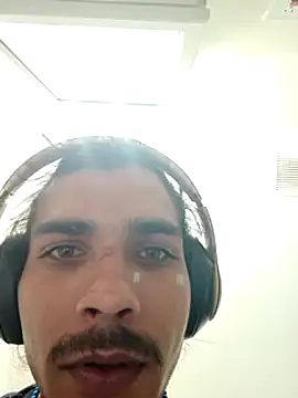 Snapshot of HazelEyedJay420 chatting on 18, 3, 2025 HazelEyedJay420 online show from 18, 3, 2025