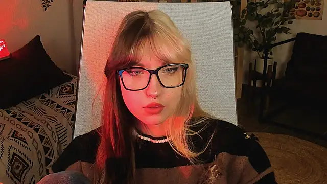 Snapshot of MemoryCadence chatting on 31, 10, 2025 MemoryCadence online show from 31, 10, 2025