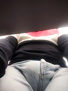 Snapshot of Andy-rtg chatting on 11, 10, 2025 Andy-rtg online show from 11, 10, 2025