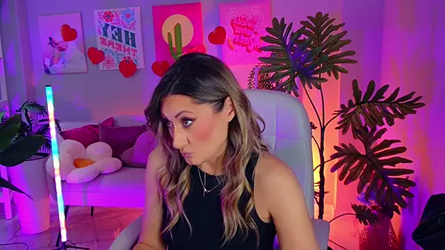 SarahAlluring online show from 23, 2, 2026