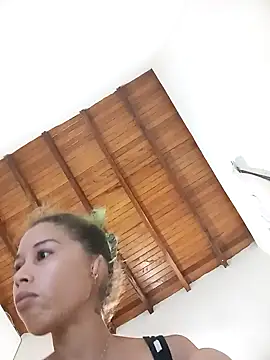 Snapshot of Sexi_girl29 chatting on 17, 9, 2025 Sexi girl29 online show from 17, 9, 2025