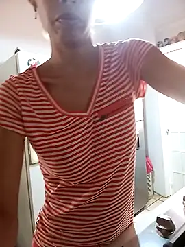 Snapshot of Sexi_girl29 chatting on 15, 12, 2025 Sexi girl29 online show from 15, 12, 2025