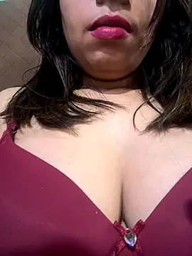 Snapshot of lustyindiancouple chatting on 4, 12, 2025 lustyindiancouple online show from 4, 12, 2025