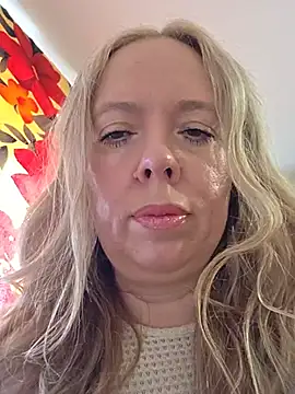 Snapshot of Irina3718 chatting on 24, 6, 2026 Irina3718 online show from 24, 6, 2026