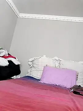 Snapshot of CertifiedSatisfier chatting on 26, 9, 2025 CertifiedSatisfier online show from 26, 9, 2025