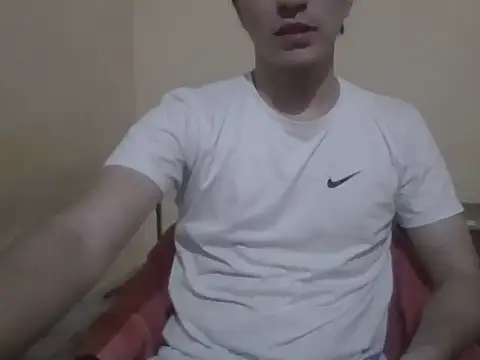 Snapshot of Visculi chatting on 2, 12, 2025 Visculi online show from 2, 12, 2025