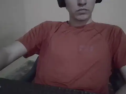 Snapshot of Visculi chatting on 15, 12, 2025 Visculi online show from 15, 12, 2025