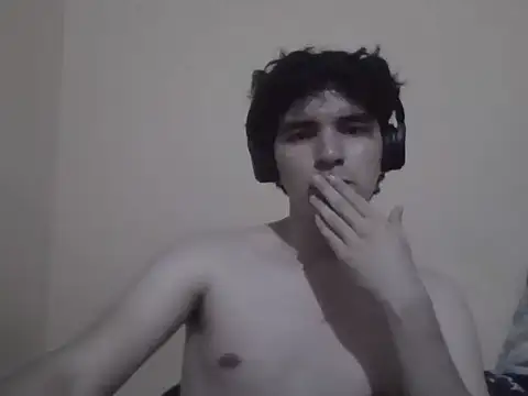 Snapshot of Visculi chatting on 19, 12, 2025 Visculi online show from 19, 12, 2025