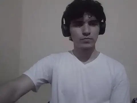 Snapshot of Visculi chatting on 19, 12, 2025 Visculi online show from 19, 12, 2025