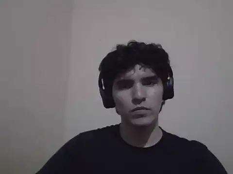 Snapshot of Visculi chatting on 22, 12, 2025 Visculi online show from 22, 12, 2025