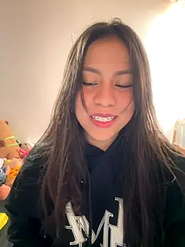 Snapshot of -Selene- chatting on 19, 11, 2025 -Selene- online show from 19, 11, 2025