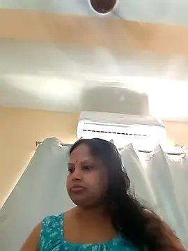 Snapshot of Arohi35 chatting on 13, 4, 2026 Arohi35 online show from 13, 4, 2026