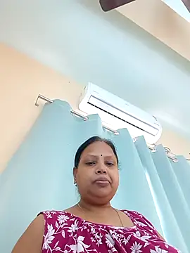 Snapshot of Arohi35 chatting on 5, 5, 2026 Arohi35 online show from 5, 5, 2026