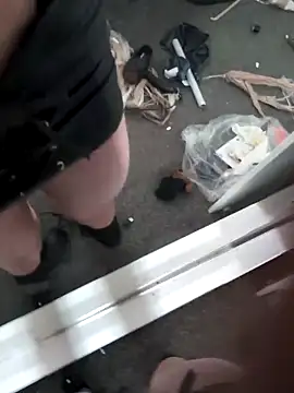 Snapshot of Nick-Ox chatting on 16, 9, 2025 Nick-Ox online show from 16, 9, 2025