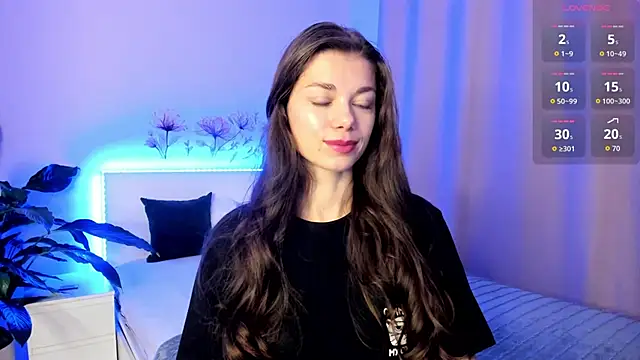 Eva McCoy online show from 4, 11, 2025