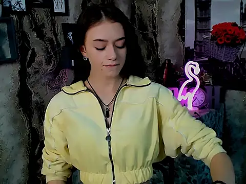 LanaTey online show from 12, 10, 2025