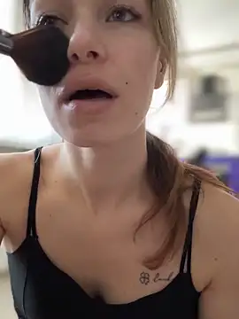 SweetDarling7 online show from 1, 2, 2026