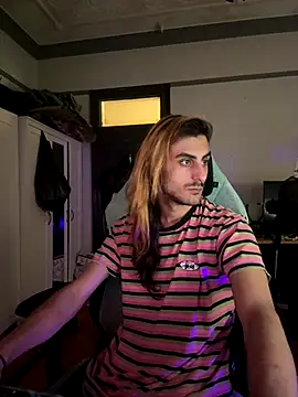 twink69Finger online show from 8, 10, 2025