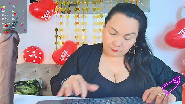 Snapshot of EllenaBoobs_ chatting on 12, 9, 2025 EllenaBoobs  online show from 12, 9, 2025
