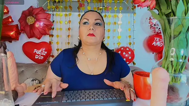 Snapshot of EllenaBoobs_ chatting on 19, 9, 2025 EllenaBoobs  online show from 19, 9, 2025