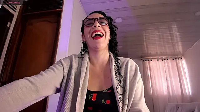 mia velvet1 online show from 7, 5, 2026